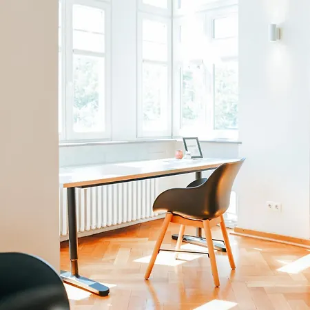 Namastay! Exklusiver Altbau In Bestlage *